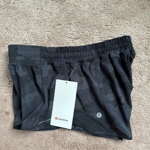 HOTTY HOT SHORT 2.5 in